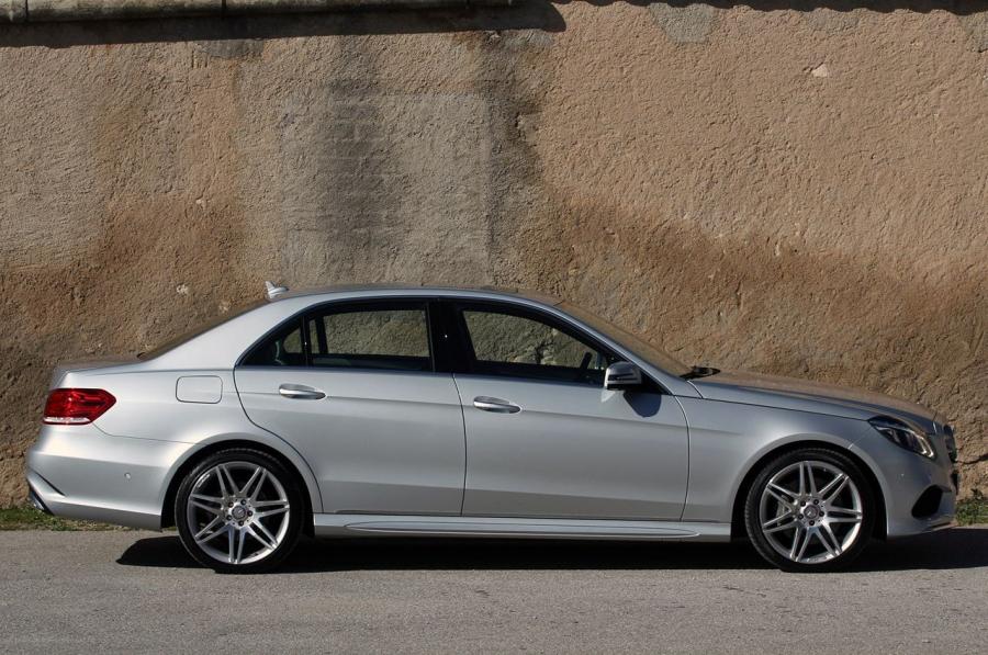  Mercedes-Benz E400 2014 года  (фото 7 из 41)